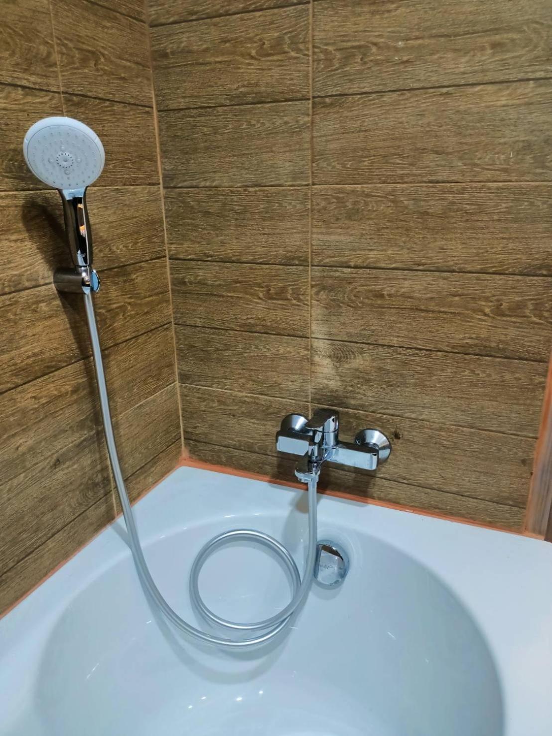 Mayflower Grande Suite Hotel ピサヌローク エクステリア 写真