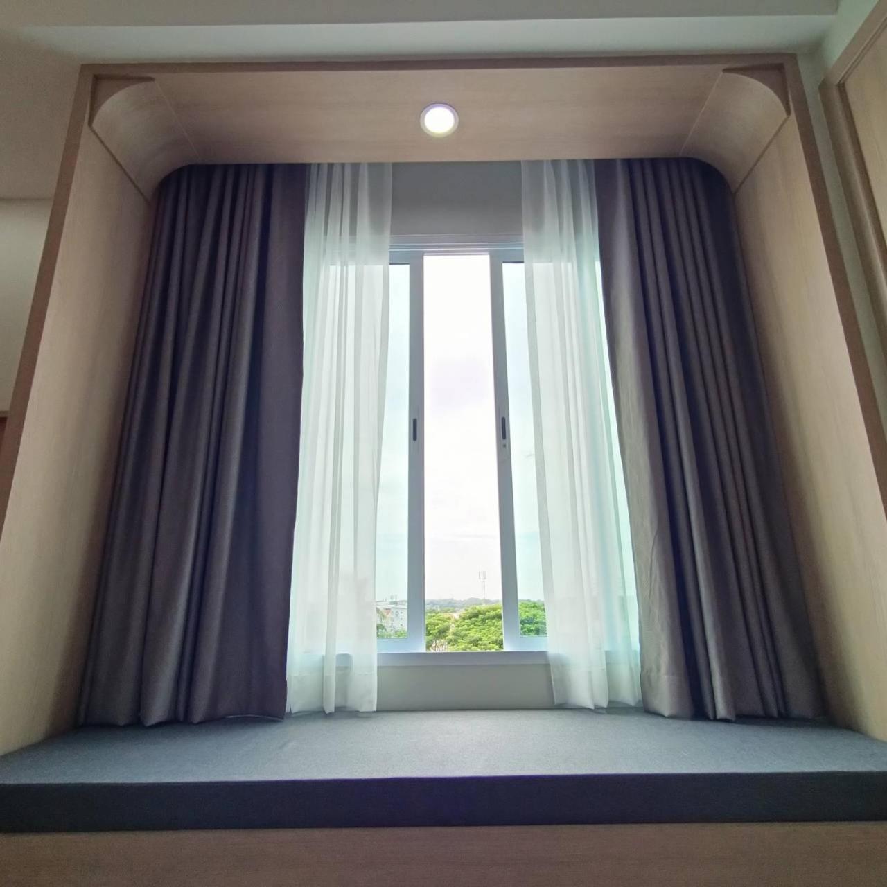 Mayflower Grande Suite Hotel ピサヌローク エクステリア 写真